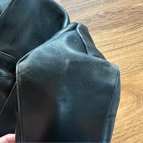 Coach Leather Black Tote Bag Zippered with Pockets - Picture 11 of 16